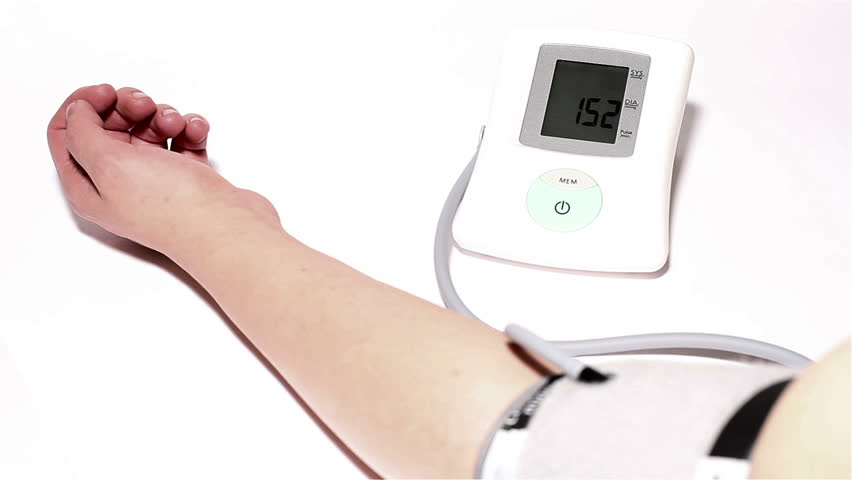 how to monitor blood pressure at home